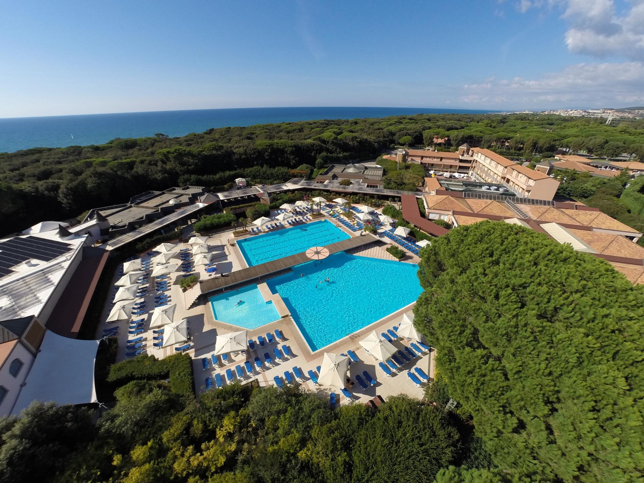 Garden Toscana Resort San Vincenzo Esterno foto
